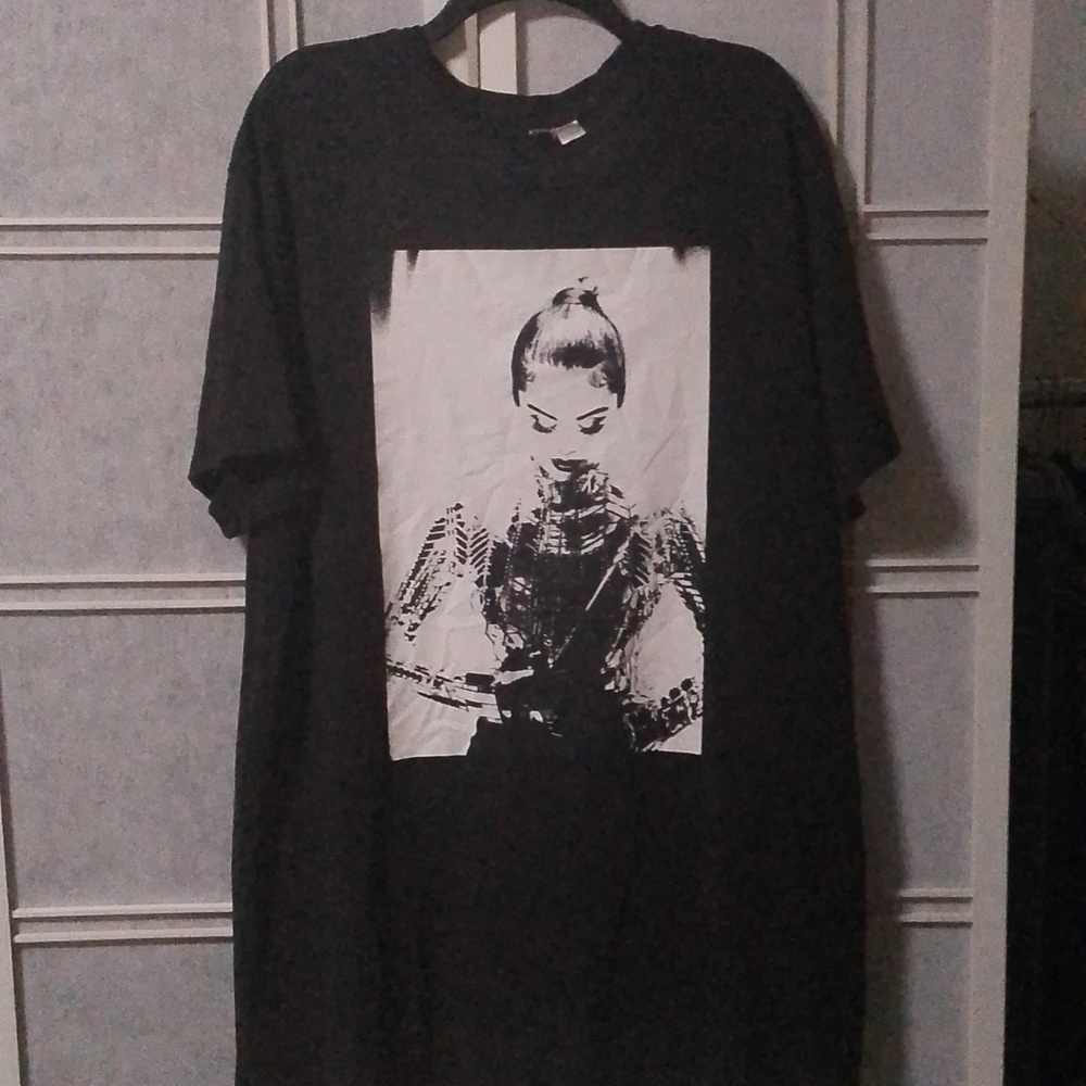 Vintage Selena Gomez Tee